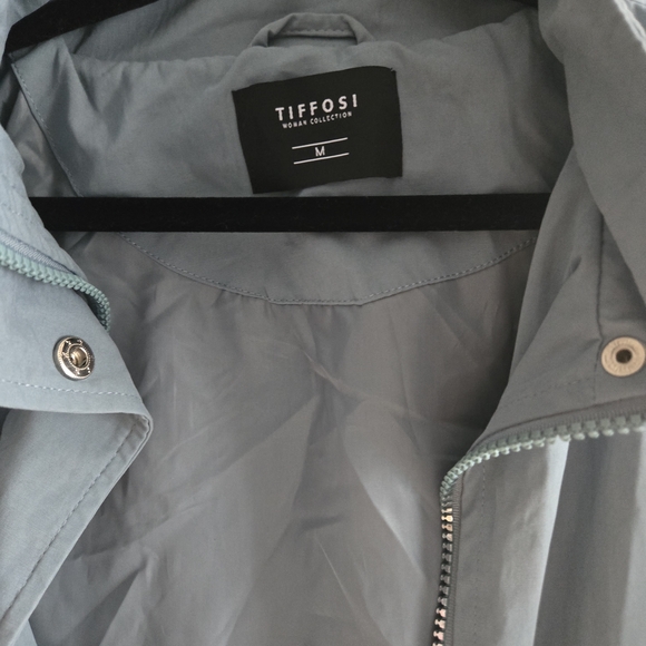 Gray Utility Jacket with Drawstring - Picture 2 of 5